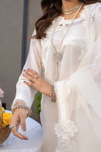 3 Piece Stiched White Sheesha Silk Suit (Pret)